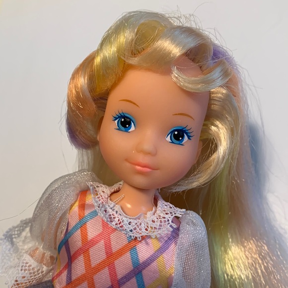 Lady Lovelylocks doll - Picture 2 of 6